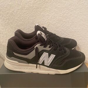 New Balance 997 Men's Black and White Sneakers